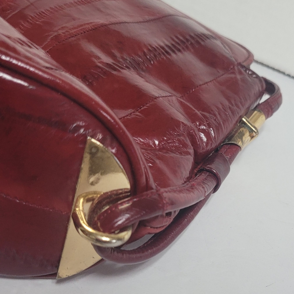 VINTAGE Elegant Red EEL SKIN Leather Made In Korea Shoulder Bag - Picture 9 of 16
